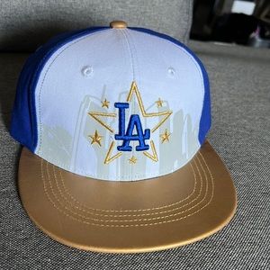 Brand New Los Angeles Dodgers Q Cells SnapBack